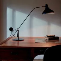 DCW Mantis BS3 table lamp DCW Mantis BS3 table lamp