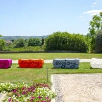 Slide Design Enjoy decorative bench
