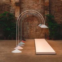 Vibia OUT 4275 lampada da terra led
