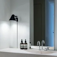 Louis Poulsen NJP Short Arm wall lamp