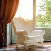 Slide Little Queen of Love small armchair
