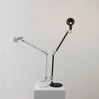 Artemide Tolomeo E27 black table lamp