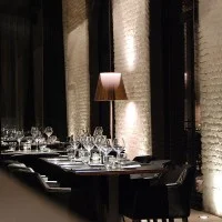 Flos Ktribe F3 1830mm Lampada da Terra per Interno a luce Flos Ktribe F3 1830mm Lampada da Terra per Interno a luce