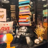 Qeeboo Turtle Carry Bookcase