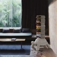 Qeeboo Turtle Carry Bookcase