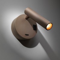 Vivida Betu applique da parete orientabile con porta USB
