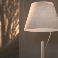Lodes HOVER Lampada LED da Tavolo Fluttuante