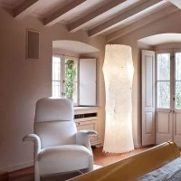 Flos Fantasma Lampada da Terra bianco in Resina Cocoon By Tobia Flos Fantasma Lampada da Terra bianco in Resina Cocoon By Tobia