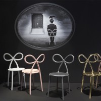 Qeeboo Ribbon Chair sedia decorativa