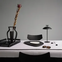 Kartell Mini Geen-A Lampada LED a Batteria