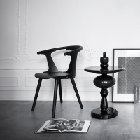 &Tradition chair In Between SK1