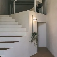 Vibia applique Palma luce singola e vaso