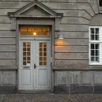 Louis Poulsen Toldbod 290 led outdoor wall lamp