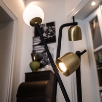 Fontana Arte Tripod lampada da terra led