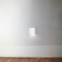 Isyluce BAR 0.1 LED wall light for indoor