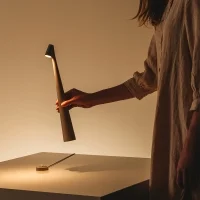 Vibia Africa 5580 lampada ricaricabile