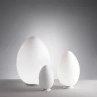 Fontana Arte Uovo Lampada da Tavolo a Luce Diffusa in Vetro by