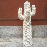 Gufram appendiabiti Another White Cactus