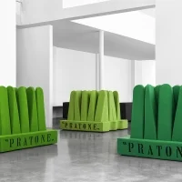 Gufram Pratone Forever seduta decorativa
