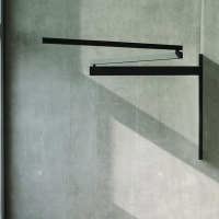 Flos Black Flag lampada da parete Konstantin Grcic