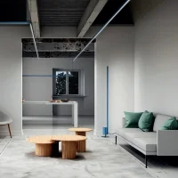 iGuzzini Libera stand alone led floor lamp
