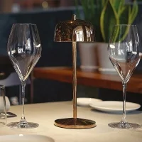 Zafferano Circe lampada a batteria led