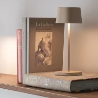 Zafferano Ofelia Micro led battery lamp Zafferano Ofelia Micro led battery lamp