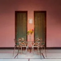Kartell Sir Gio table