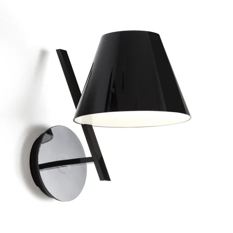 Artemide La Petite black wall lamp