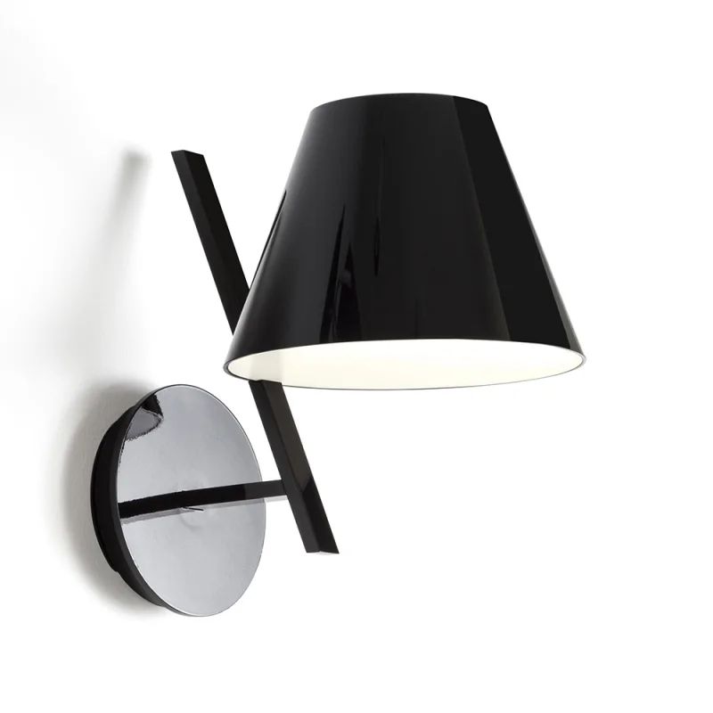Artemide La Petite black wall lamp