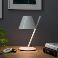 Artemide La Petite Lampada da tavolo bianco