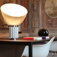 Flos Taccia Small lampada da tavolo in vetro