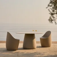 Qeeboo Cobble Table