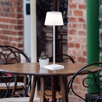 iMun Luna battery-powered led lamp