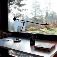 DCW Aaro lampada da tavolo led