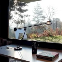 DCW Aaro lampada da tavolo led