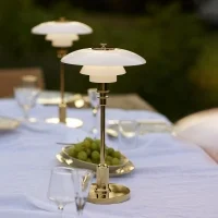 Louis Poulsen PH 2/1 Portable wireless lamp Louis Poulsen PH 2/1 Portable wireless lamp