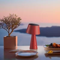 Bot Lighting Tizia lampada ricaricabile solare led Bot Lighting Tizia lampada ricaricabile solare led
