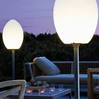 Sovil Egg lampada da terra per esterni