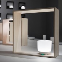 Flos Gaku Wireless lampada LED in legno da tavolo ricaricabile