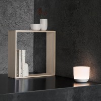 Flos Gaku Wireless lampada LED in legno da tavolo ricaricabile