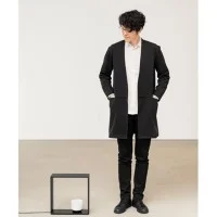 Flos Gaku Wireless lampada LED in legno da tavolo ricaricabile