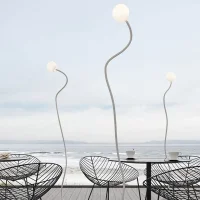 Karman Moony lampada da terra led per esterno