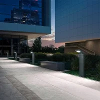 Bot Lighting Yuma1200p outdoor led solar bollard