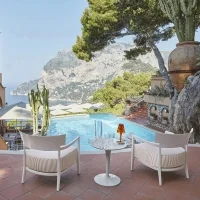 Kartell poltrona Cara Outdoor