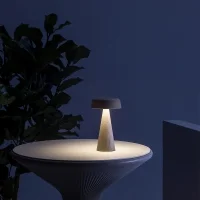 Plust Fade table lamp lampada da tavolo