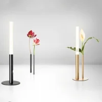 Cini&Nils Ognidove battery-powered led lamp with vase Cini&Nils Ognidove battery-powered led lamp with vase