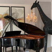 Qeeboo Giraffe In Love M Indoor
