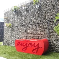 Slide Enjoy decorative bench
