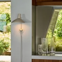 &Tradition Tripod HM12 wall lamp &Tradition Tripod HM12 wall lamp